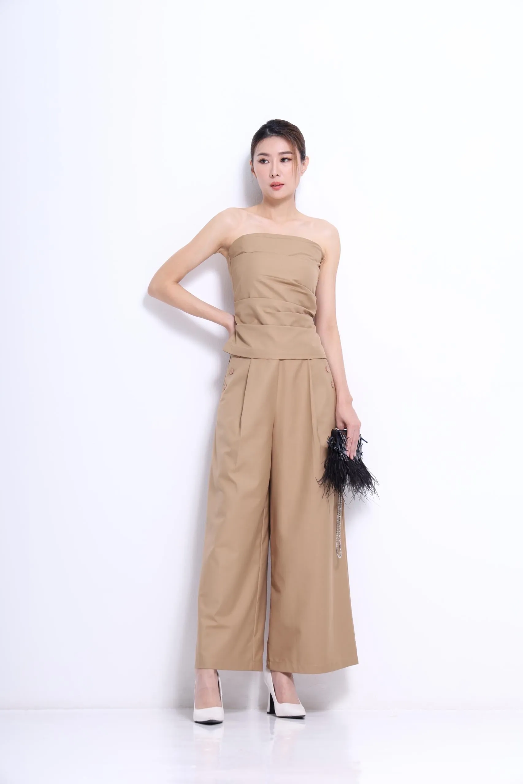 Vella Wide Legged Pants